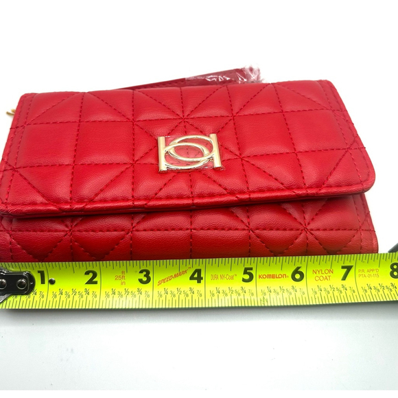 Bebe Red Quilted Wristlet Wallet gold hardware tri fold snap closure - Picture 8 of 9